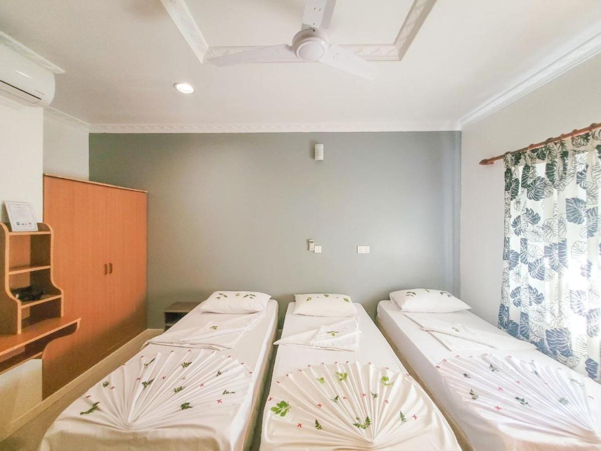 Serene Sky Guest House Thoddoo Exterior photo