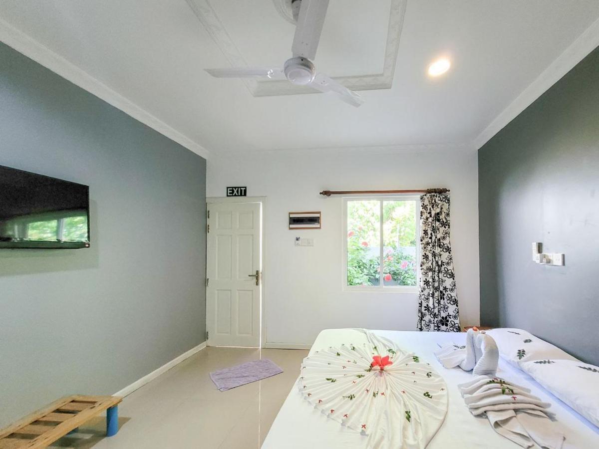 Serene Sky Guest House Thoddoo Exterior photo